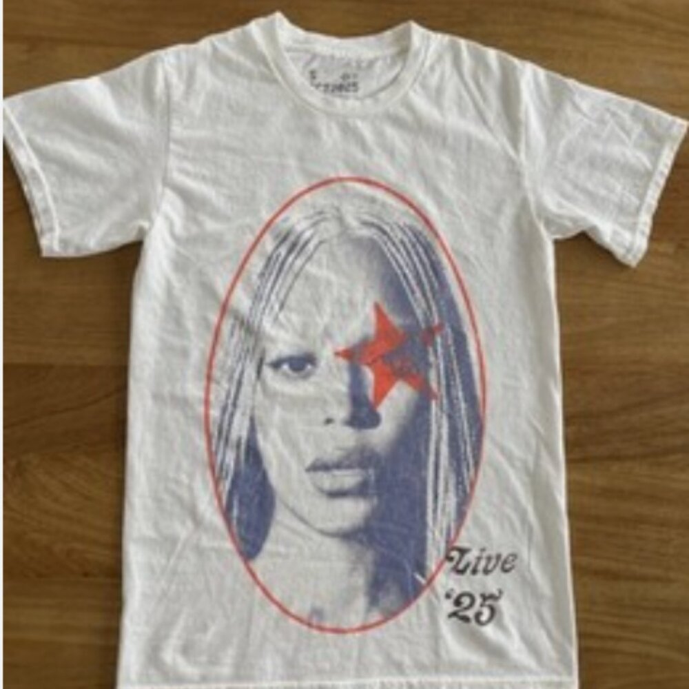 OFFICIAL Beyonce Cowboy Carter t-shirt M bought at Met Life Show